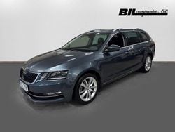 Grå Begagnad 2020 Skoda Octavia Style Kombi | 219 000 kr (Marknadspris)