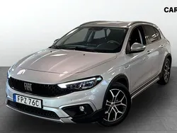 Grå (grey) Begagnad 2021 Fiat Tipo Cross Halvkombi | 139 900 kr (Marknadspris)