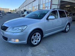 Silver Begagnad 2010 Skoda Octavia Elegance Kombi | 52 000 kr (Marknadspris)