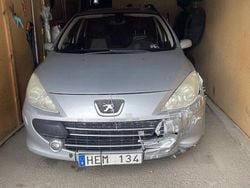 Grå Begagnad 2007 Peugeot 307 Kombi | 3 500 kr (Superpris)