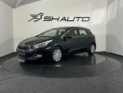 Svart Begagnad 2015 Kia Ceed Comfort Halvkombi | 59 900 kr (Bra pris)
