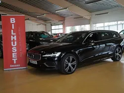 Svart Begagnad 2020 Volvo V60 Inscription Kombi | 339 000 kr (Marknadspris)