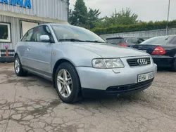 Grå Begagnad 1998 Audi A3 Attraction Halvkombi | 14 900 kr