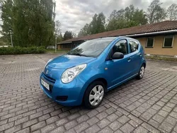 Blå Begagnad 2010 Suzuki Alto Halvkombi | 29 900 kr (Marknadspris)