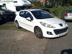 Vit Begagnad 2010 Peugeot 207 CC Cab | 32 500 kr