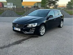 Svart Begagnad 2014 Volvo V60 Momentum Kombi | 82 000 kr (Bra pris)