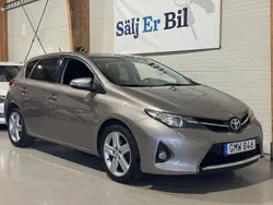 Brun Begagnad 2014 Toyota Auris Edition Halvkombi | 78 900 kr (Marknadspris)