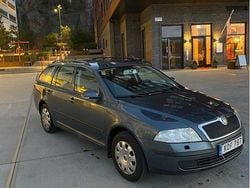 Grå Begagnad 2006 Skoda Octavia Kombi | 27 500 kr (Marknadspris)