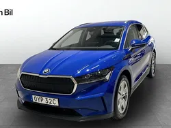 Blå (energy blue) Begagnad 2022 Skoda Enyaq iV SUV | 399 900 kr (Marknadspris)