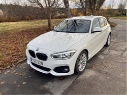 Vit Begagnad 2017 BMW 118 M Sport Halvkombi | 162 000 kr (Bra pris)