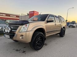 Ljusbrun (champagne metallic) Begagnad 2008 Isuzu D-Max Van | 109 000 kr