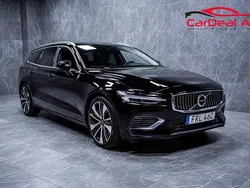 Svart Begagnad 2021 Volvo V60 Inscription Kombi | 232 800 kr (Marknadspris)