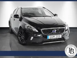Svart Begagnad 2015 Volvo V40 CC Momentum Kombi | 164 900 kr (Lite dyr)