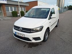 Vit Begagnad 2016 VW Caddy Minibuss | 59 900 kr (Lite dyr)