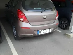 Brun Begagnad 2013 Hyundai i20 Premium Halvkombi | 74 900 kr (Marknadspris)