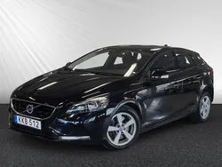 Svart Begagnad 2015 Volvo V40 Kinetic Kombi | 144 400 kr (Marknadspris)