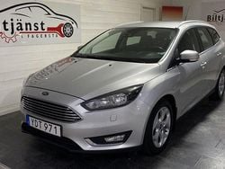 Grå Begagnad 2016 Ford Focus Titanium Kombi | 89 900 kr (Marknadspris)