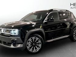 Svart (black) Ny 2025 Renault 4 E-Tech Iconic SUV | 476 800 kr