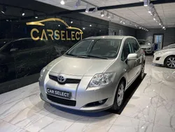 Silver Begagnad 2007 Toyota Auris Halvkombi | 59 800 kr (Lite dyr)