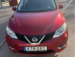 Röd Begagnad 2015 Nissan Pulsar Halvkombi | 85 000 kr (Marknadspris)