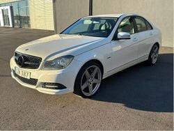 Vit Begagnad 2012 Mercedes C180 Avantgarde Sedan | 89 900 kr (Marknadspris)