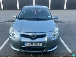 Grå Begagnad 2008 Toyota Auris Halvkombi | 68 000 kr (Marknadspris)