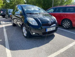 Svart Begagnad 2010 Toyota Yaris Halvkombi | 40 000 kr (Marknadspris)
