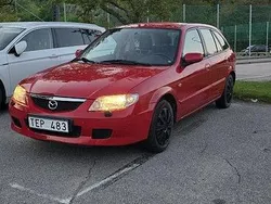 Röd Begagnad 2002 Mazda 3 Halvkombi | 15 840 kr