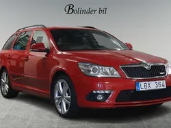 Röd Begagnad 2010 Skoda Octavia RS Kombi | 84 900 kr (Marknadspris)