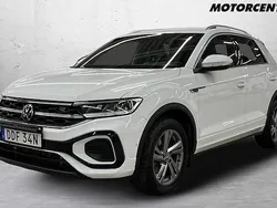 Vit Begagnad 2023 VW T-Roc R-line SUV | 299 000 kr