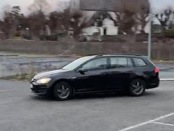 Svart Begagnad 2015 VW Golf VII Kombi | 90 000 kr (Marknadspris)