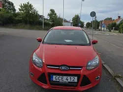 Röd Begagnad 2013 Ford Focus Titanium Kombi | 49 000 kr (Bra pris)