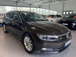 Mörkbrun (brun) Begagnad 2015 VW Passat GT Kombi | 164 900 kr (Marknadspris)