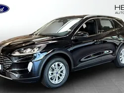 Svart (black) Begagnad 2022 Ford Kuga Titanium SUV | 259 900 kr (Marknadspris)