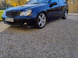 Svart Begagnad 2007 Mercedes C180 Avantgarde Kombi | 37 500 kr (Marknadspris)