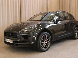 Svart Begagnad 2022 Porsche Macan S SUV | 749 000 kr (Bra pris)