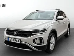 Grå Begagnad 2022 VW T-Roc Life SUV | 244 900 kr (Bra pris)