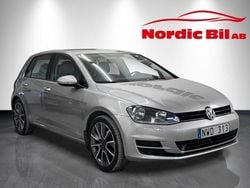 Silver Begagnad 2013 VW Golf VII Halvkombi | 119 900 kr (Marknadspris)