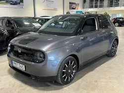 Ljusgrå Begagnad 2020 Honda e Advance Halvkombi | 179 900 kr (Bra pris)