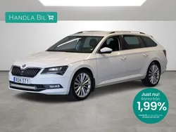 Vit Begagnad 2016 Skoda Superb Kombi | 179 900 kr (Marknadspris)