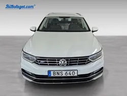 Vit Begagnad 2016 VW Passat Kombi | 169 000 kr (Marknadspris)