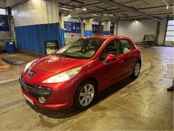 Röd Begagnad 2008 Peugeot 207 Halvkombi | 33 900 kr (Superpris)