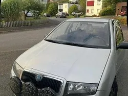 Silver Begagnad 2004 Skoda Fabia Halvkombi | 22 000 kr (Marknadspris)