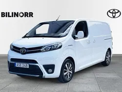 Vit Begagnad 2021 Toyota Proace Van | 329 900 kr (Marknadspris)