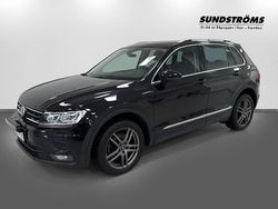 Svart Begagnad 2018 VW Tiguan SUV | 259 900 kr