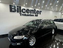 Svart Begagnad 2014 Volvo V70 Summum Kombi | 89 900 kr (Marknadspris)