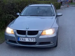 Grå Begagnad 2006 BMW 320 Advantage Kombi | 15 000 kr (Superpris)