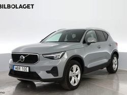 Grå Begagnad 2024 Volvo XC40 Core SUV | 374 800 kr (Marknadspris)