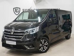 Svart Begagnad 2021 Renault Trafic Van | 309 800 kr (Marknadspris)
