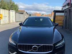 Svart Begagnad 2019 Volvo V60 Inscription Kombi | 289 000 kr (Marknadspris)